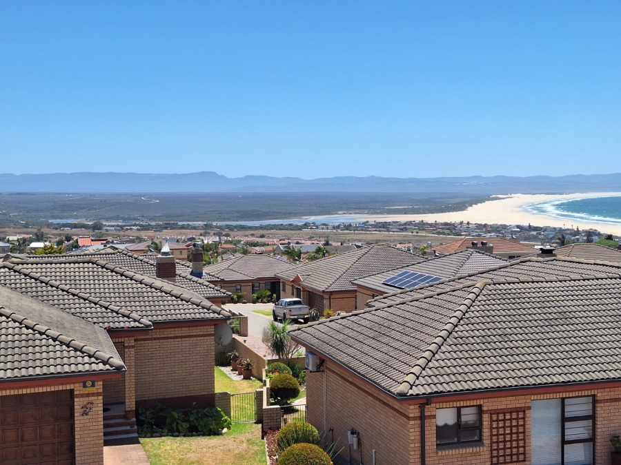 3 Bedroom Property for Sale in Wavecrest Eastern Cape
